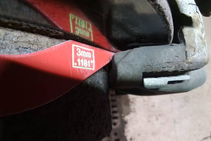 Measuring brake pad thickness on 2008 Toyota Avalon