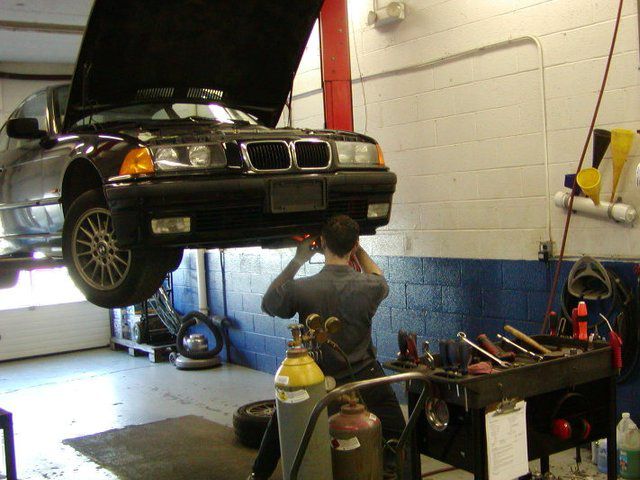 Oil change service at Hoover Street Auto Repair in Ann Arbor, MI